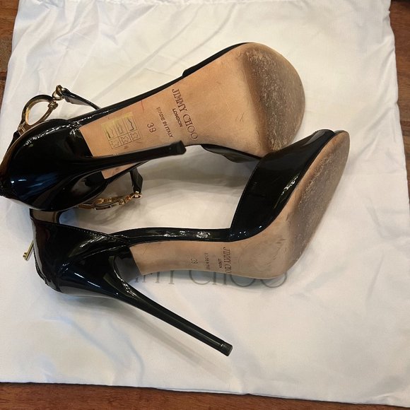 Great condition Jimmy Choo patent leather handcuff and key stiletto heel - Picture 6 of 6
